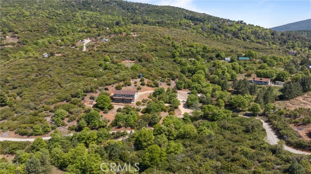 7525 Starlight Way, Julian CA: https://media.crmls.org/medias/ef5103e6-e720-4165-9a7a-4ceda6e39fc0.jpg