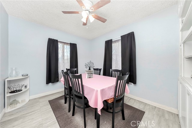 45532 Elm Avenue, Lancaster CA: https://media.crmls.org/medias/ef515aaa-95ac-4b64-b3ff-e8738a66e873.jpg