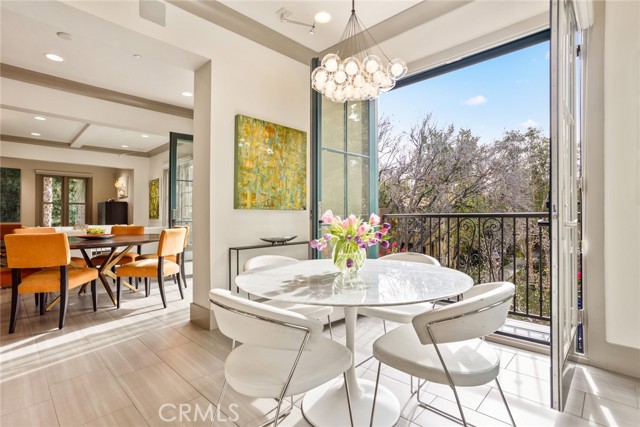 200 S Orange Grove Boulevard, Pasadena CA: https://media.crmls.org/medias/ef51cb03-2d5b-4fb9-9098-a4dfa3fb6e88.jpg