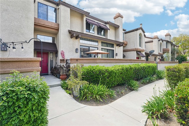 15 Goldstar Place, Pomona CA: https://media.crmls.org/medias/ef52d807-32f5-48d8-92fa-179be8db0963.jpg