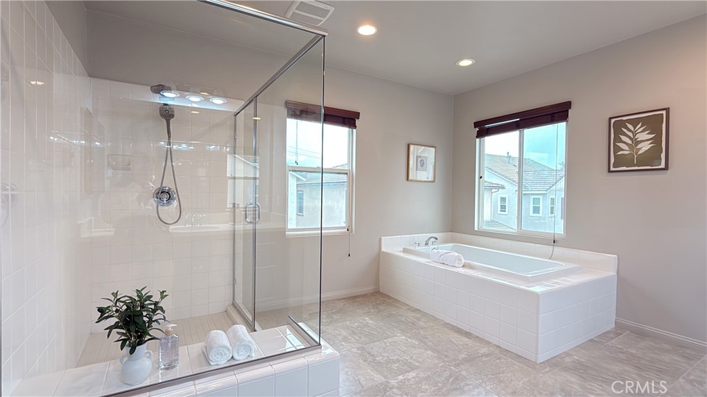 MLS #CV25226123 image #16