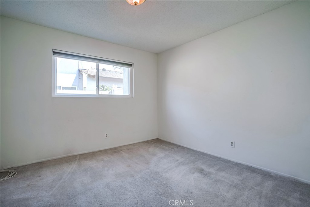 MLS #IV25095708 image #17