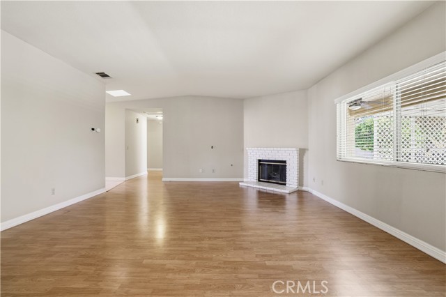 Detail Gallery Image 6 of 22 For 2635 Beech Tree, Hemet,  CA 92545 - 3 Beds | 2 Baths