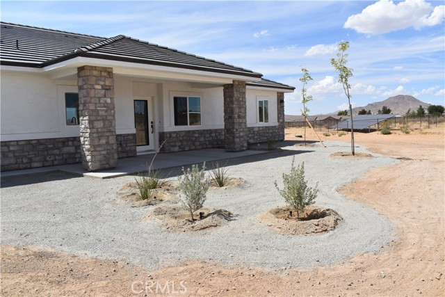 16944 Pauhaska Road, Apple Valley CA: https://media.crmls.org/medias/ef567673-67fa-40b6-8f89-b0b0ba4dd78b.jpg