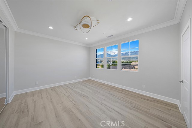 Detail Gallery Image 13 of 13 For 13705 Copley Dr, Rancho Cucamonga,  CA 91739 - 5 Beds | 5/1 Baths