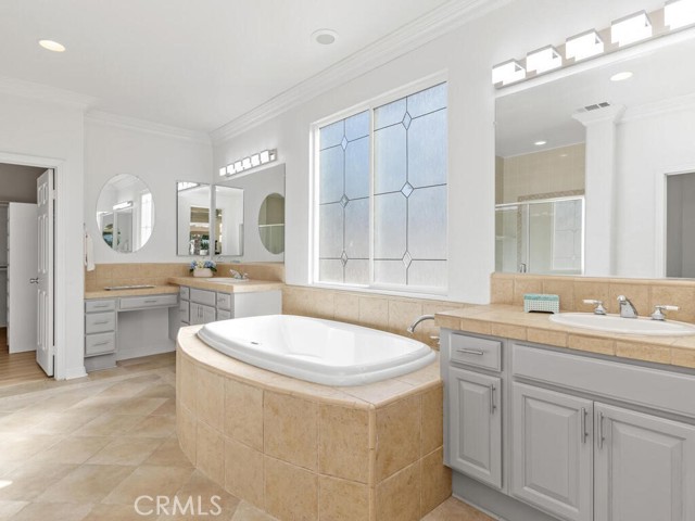 Detail Gallery Image 13 of 45 For 43097 Calle Camellia, Temecula,  CA 92592 - 6 Beds | 5/2 Baths