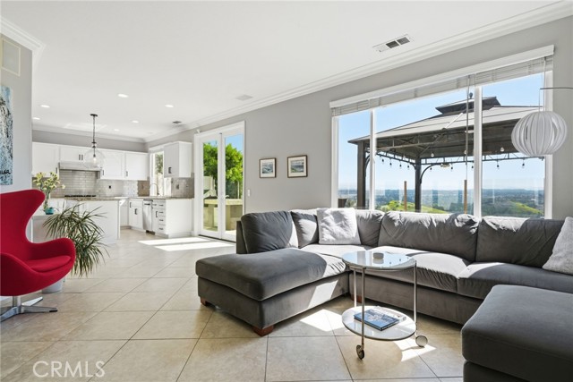 Detail Gallery Image 15 of 54 For 26 Monstad St, Aliso Viejo,  CA 92656 - 3 Beds | 3 Baths