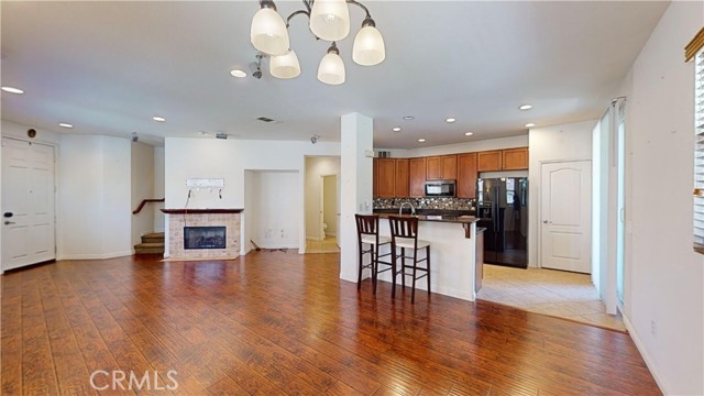 Detail Gallery Image 4 of 20 For 7960 Shadow Trails Ln, Jurupa Valley,  CA 92509 - 3 Beds | 2/1 Baths