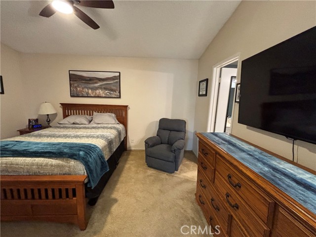 15957 Randall Avenue, Fontana CA: https://media.crmls.org/medias/ef57d230-b4fd-40ae-9ed9-102cc18ee067.jpg