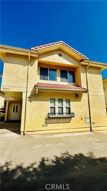 Detail Gallery Image 2 of 45 For 18336 1/2 Keswick St, Reseda,  CA 91335 - 4 Beds | 3/1 Baths