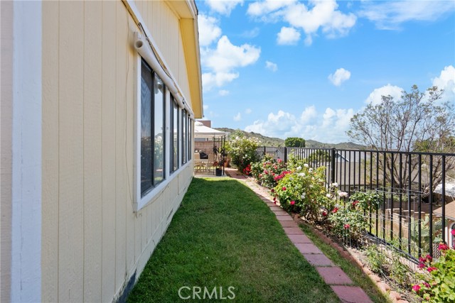 Detail Gallery Image 31 of 47 For 13691 Gavina Ave #576,  Sylmar,  CA 91342 - 3 Beds | 2 Baths