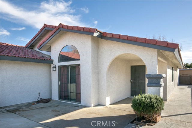 Detail Gallery Image 3 of 24 For 1854 Trudgeon Ave, Lancaster,  CA 93535 - 3 Beds | 2 Baths