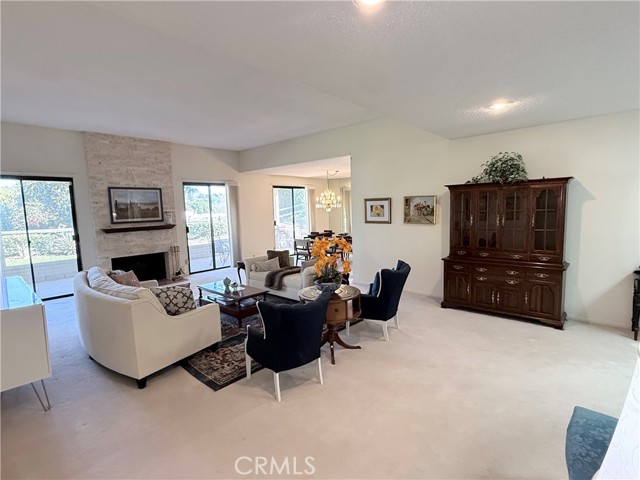 Detail Gallery Image 4 of 32 For 5581 via Dicha #B,  Laguna Woods,  CA 92637 - 3 Beds | 2 Baths