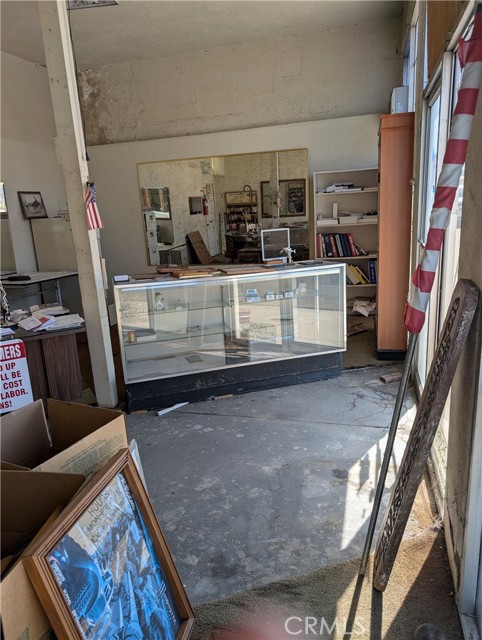 Detail Gallery Image 10 of 20 For 1071 Center St, Riverside,  CA 92507 - 4 Beds | 2 Baths