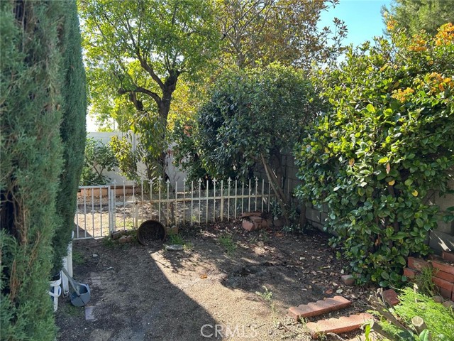 Detail Gallery Image 23 of 26 For 1215 Coronet, Pasadena,  CA 91107 - 2 Beds | 2 Baths