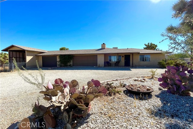 Detail Gallery Image 1 of 29 For 58873 Sun Mesa Dr, Yucca Valley,  CA 92284 - 2 Beds | 1 Baths