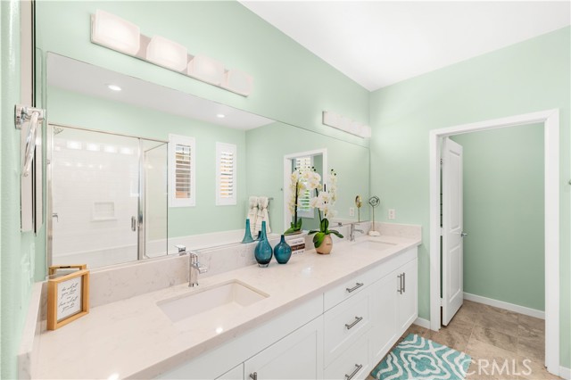 Detail Gallery Image 17 of 28 For 6952 Silverado St, Chino,  CA 91710 - 4 Beds | 3 Baths