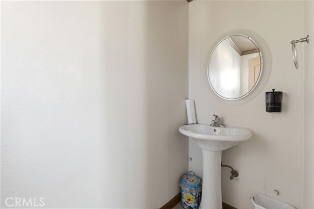 Detail Gallery Image 32 of 45 For 3296 Hollow Ave, Madera,  CA 93637 - 3 Beds | 2/1 Baths