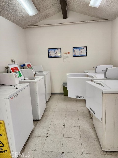 Detail Gallery Image 8 of 12 For 15116 S Raymond Ave #104,  Gardena,  CA 90247 - 2 Beds | 2 Baths