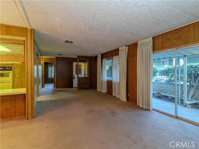 Detail Gallery Image 9 of 28 For 1420 Glengrove, Corona,  CA 92882 - 3 Beds | 2 Baths