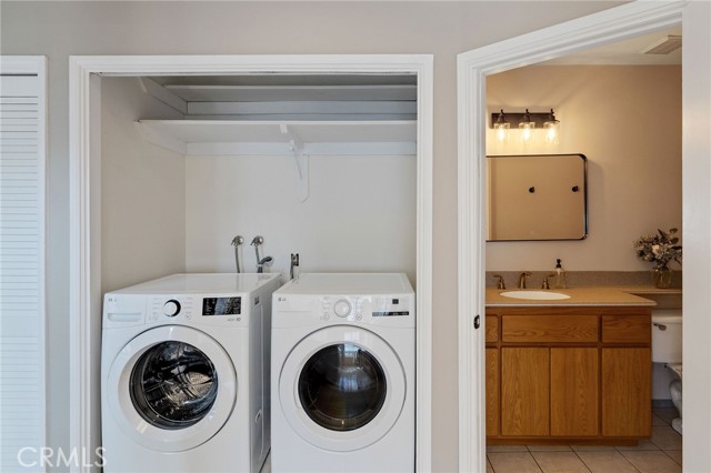 Detail Gallery Image 10 of 18 For 26133 Frampton Ave #E,  Harbor City,  CA 90710 - 2 Beds | 2 Baths