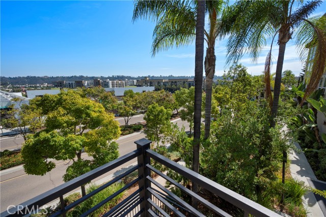 Detail Gallery Image 2 of 44 For 2470 via Alta, –,  CA 92108 - 2 Beds | 2/1 Baths