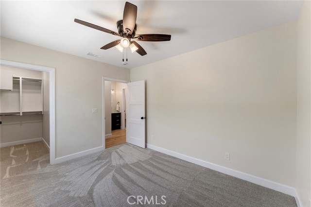 5010 Elmwood Avenue, Los Angeles CA: https://media.crmls.org/medias/ef5e6506-5657-4d31-8922-2a9d101953e0.jpg
