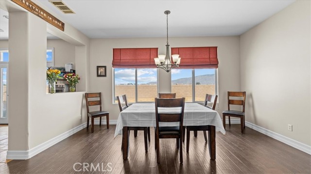 Detail Gallery Image 9 of 40 For 1821 Whispering Bells Rd, San Jacinto,  CA 92582 - 3 Beds | 3 Baths