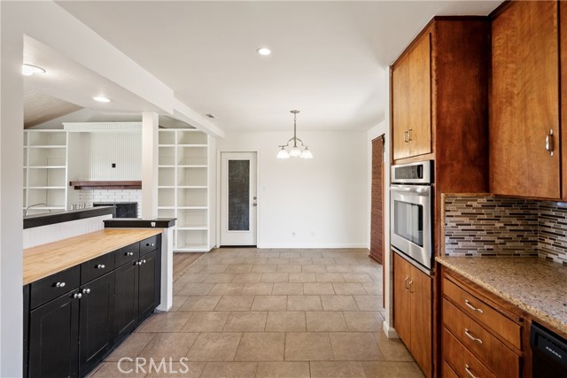 733 Manzanita Drive, Los Osos CA: https://media.crmls.org/medias/ef5e805e-bbf7-43e5-9c13-ab0ea89659dc.jpg