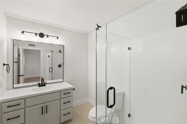 13711 Farmington Road, Tustin CA: https://media.crmls.org/medias/ef5e8cea-a457-467d-80e1-c0911a98e462.jpg