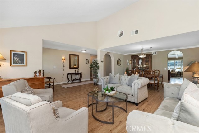 Detail Gallery Image 5 of 38 For 6022 Toyon Terrace, Yorba Linda,  CA 92886 - 4 Beds | 2/1 Baths