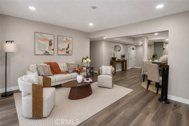 2332 Silverbay photo 18