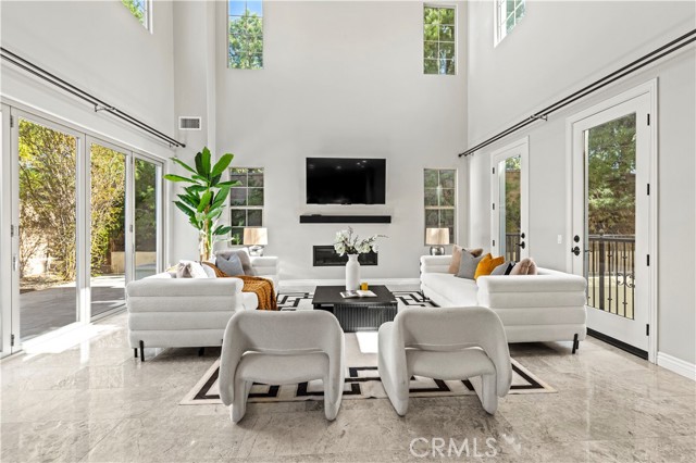 51 Dunmore, Irvine CA: https://media.crmls.org/medias/ef618b1c-aebc-4995-9632-1f822ec9504d.jpg