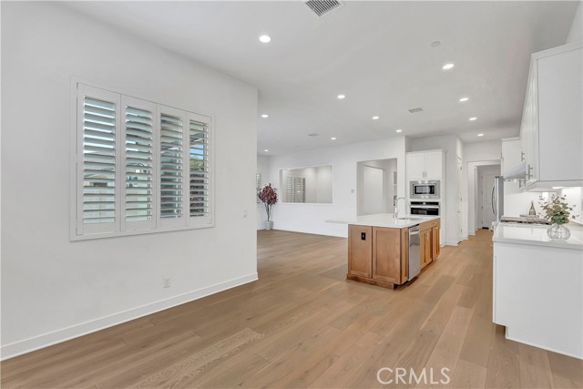 Detail Gallery Image 14 of 62 For 14432 Windfall Ln, Huntington Beach,  CA 92647 - 3 Beds | 2/1 Baths