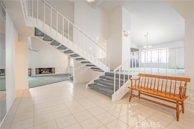 25531 Classic Drive, Mission Viejo CA: https://media.crmls.org/medias/ef62d33c-06d9-40ea-a8b9-a62cf5585ef0.jpg