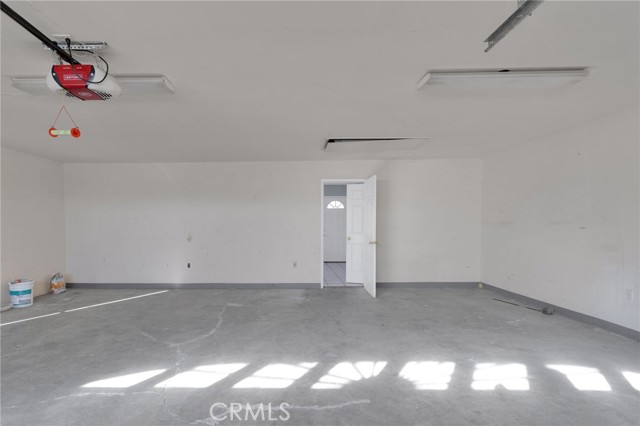 11924 Mountain Road, Pinon Hills CA: https://media.crmls.org/medias/ef63470d-d0ac-4edd-aba4-9f7828a652dd.jpg