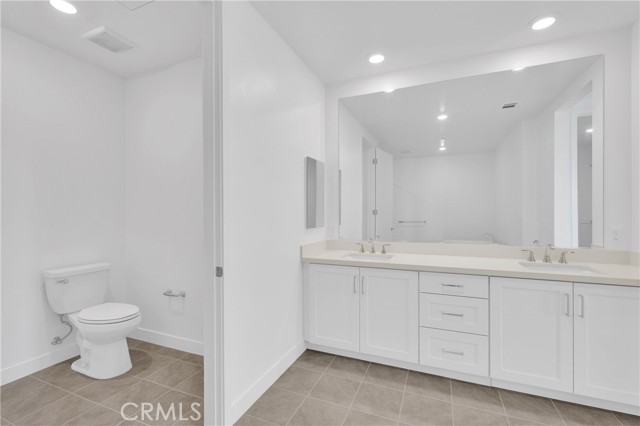 Detail Gallery Image 14 of 27 For 3415 Rivington, Irvine,  CA 92612 - 2 Beds | 2/1 Baths