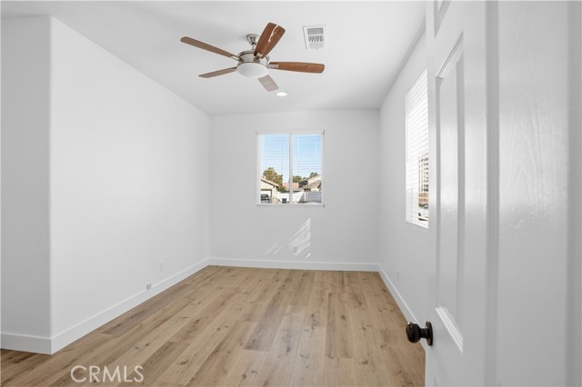 Detail Gallery Image 17 of 42 For 329 Sparkler, Perris,  CA 92571 - 4 Beds | 2 Baths