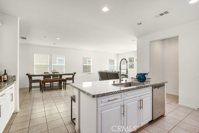 Detail Gallery Image 13 of 32 For 706 Leather Oak Ln, Pomona,  CA 91766 - 5 Beds | 3 Baths