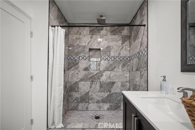 Detail Gallery Image 23 of 63 For 638 N Buttonwood, Anaheim,  CA 92805 - 4 Beds | 3 Baths