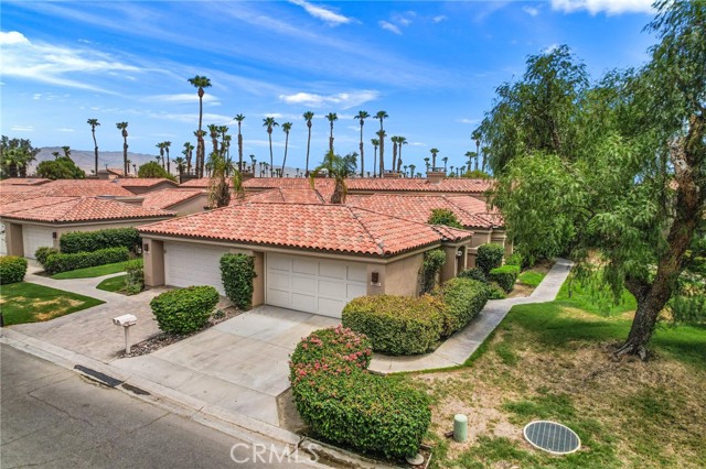 Detail Gallery Image 1 of 36 For 38196 Zinnia Ln, Palm Desert,  CA 92211 - 2 Beds | 2 Baths