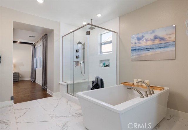 Detail Gallery Image 23 of 62 For 93 Turnstone, Irvine,  CA 92618 - 4 Beds | 4/1 Baths