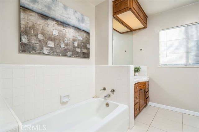 Detail Gallery Image 27 of 57 For 408 E Yale St, Ontario,  CA 91764 - 3 Beds | 3 Baths