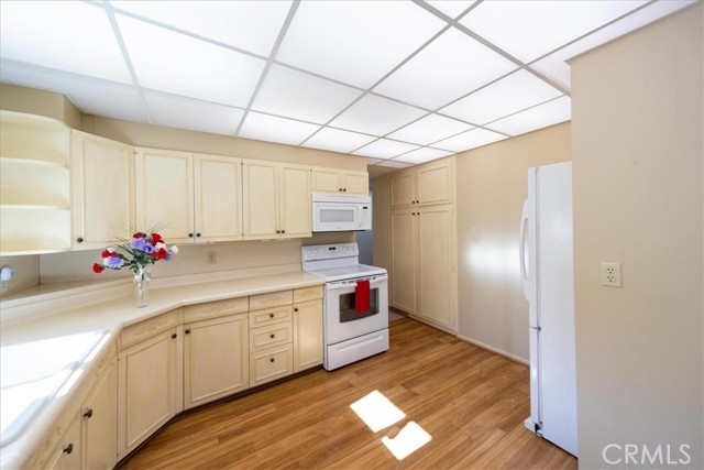 1561 Sandlewood Drive, Hemet CA: https://media.crmls.org/medias/ef663fbb-c56d-4d73-844e-ecf03d1d079e.jpg