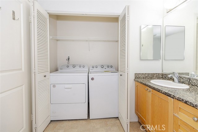 100 S Alameda Street, Los Angeles CA: https://media.crmls.org/medias/ef66bab2-67c0-47d2-99d8-188e11ee2840.jpg