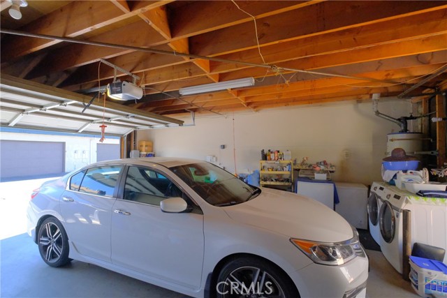 5132 Aspen Drive, Montclair CA: https://media.crmls.org/medias/ef66ec5a-9a5e-444f-b1d0-81dcac1ecef9.jpg
