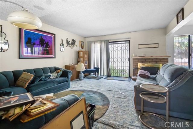 Detail Gallery Image 11 of 23 For 9024 Willis, Panorama City,  CA 91402 - 2 Beds | 2/1 Baths
