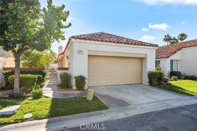 Detail Gallery Image 2 of 51 For 43791 Calle Las Brisas, Palm Desert,  CA 92211 - 2 Beds | 2/1 Baths