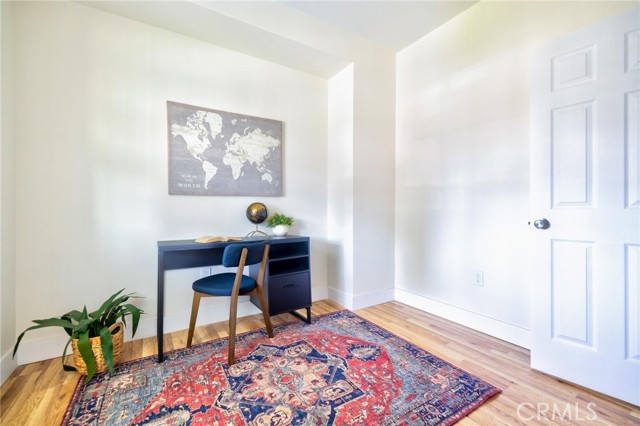 123 W 56th Street, Los Angeles CA: https://media.crmls.org/medias/ef677e34-5a4f-4355-9e1c-79a98edfd240.jpg