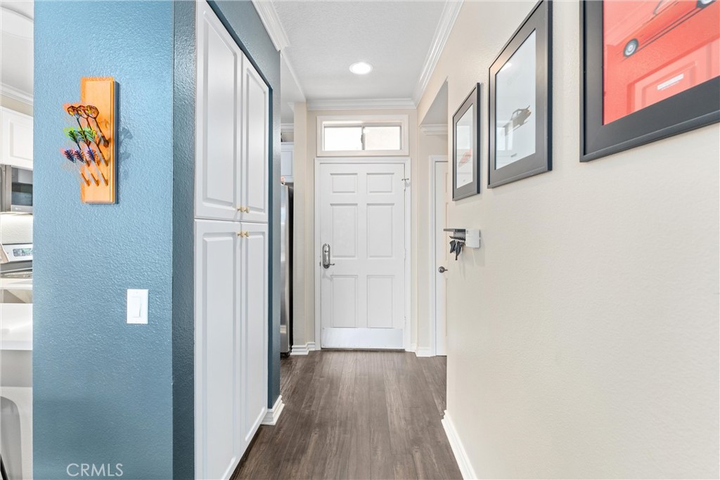 MLS #OC25249407 image #2